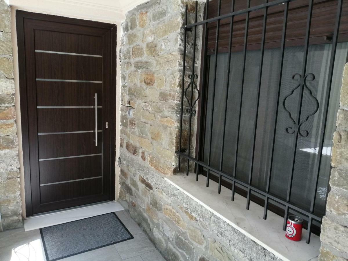 Modern Residence In The Center Of Trikala 외부 사진