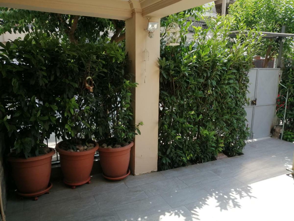 Modern Residence In The Center Of Trikala 외부 사진